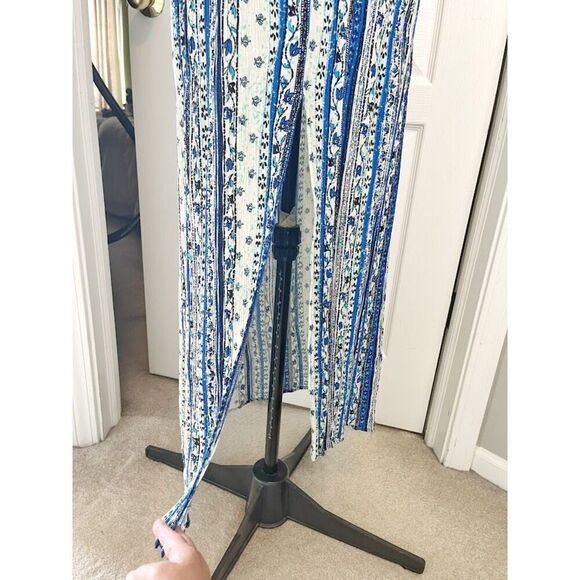 Forever 21 Plus Size Floral V Neck Sleeveless Drawstring Center Slit Dress - Picture 12 of 14